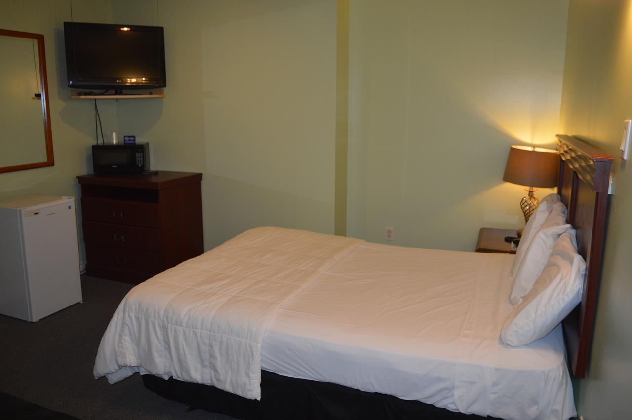גואלף Parkview Motel מראה חיצוני תמונה